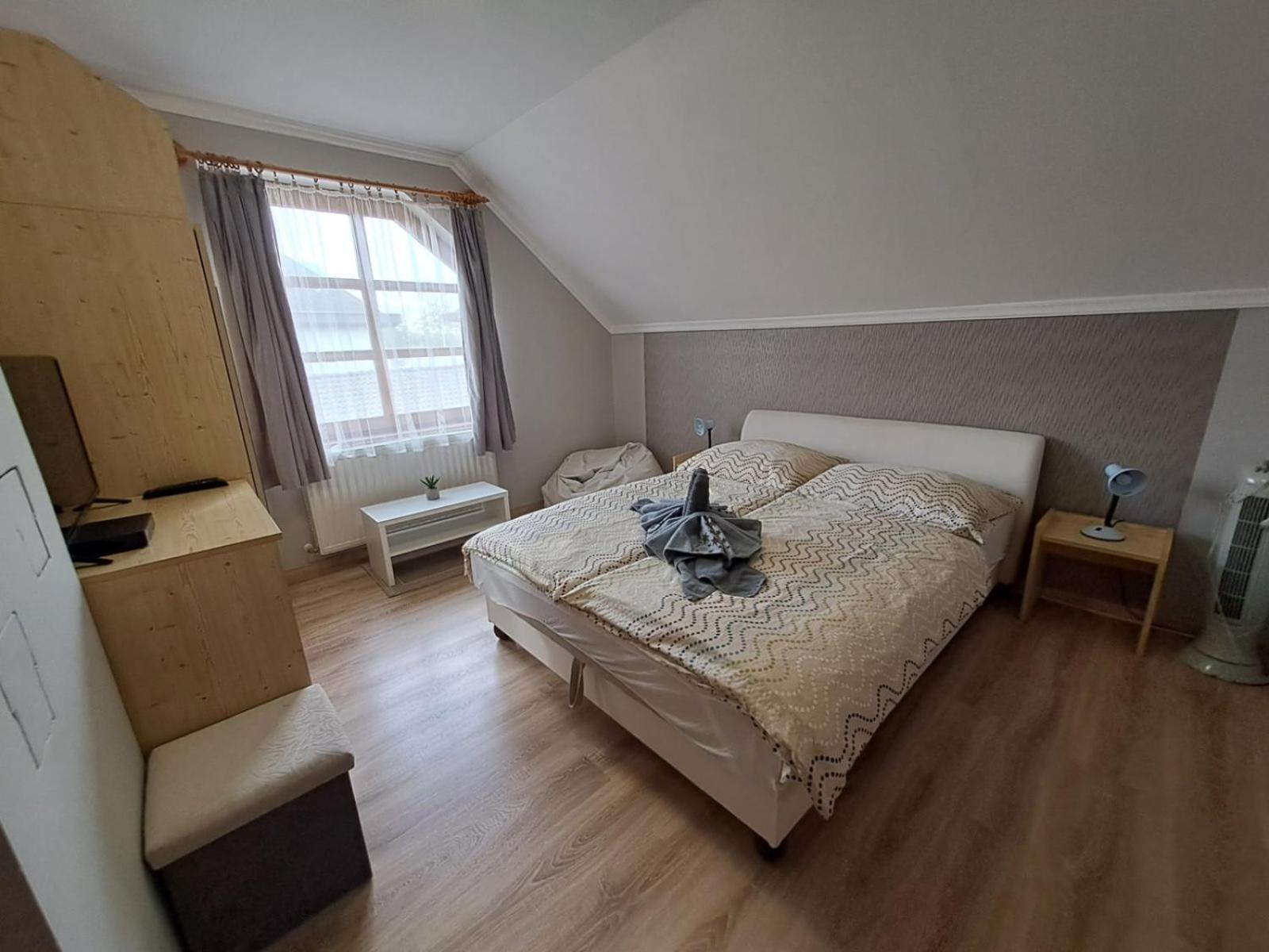 Berta Panzio Bed & Breakfast Hajdúszoboszló Oda fotoğraf
