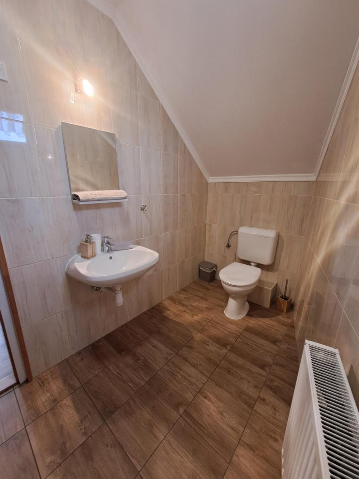 Berta Panzio Bed & Breakfast Hajdúszoboszló Oda fotoğraf