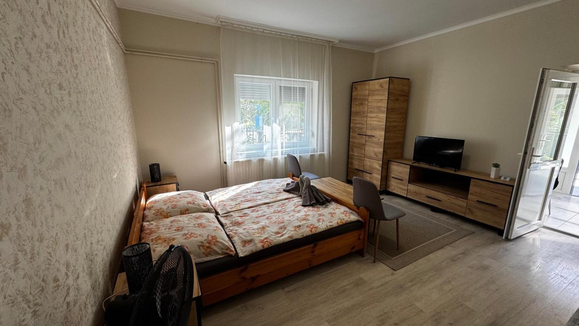 Berta Panzio Bed & Breakfast Hajdúszoboszló Dış mekan fotoğraf
